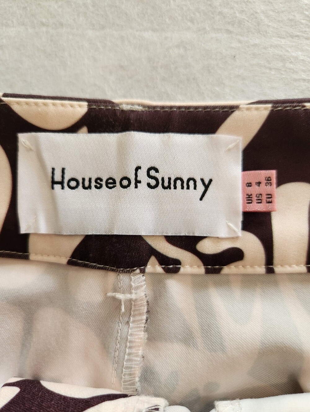 House of Sunny Brown and Cream Graphic Boot Cut Pants Size 4 With Slit Hem - Picture 2 of 13